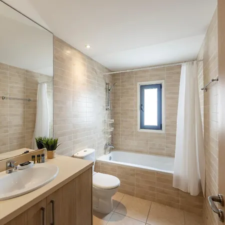 Villa Seaside Protamare 32 *