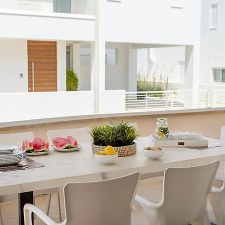 Villa Seaside Protamare 32